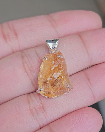 Rough Ctirien Pendant Leonis
