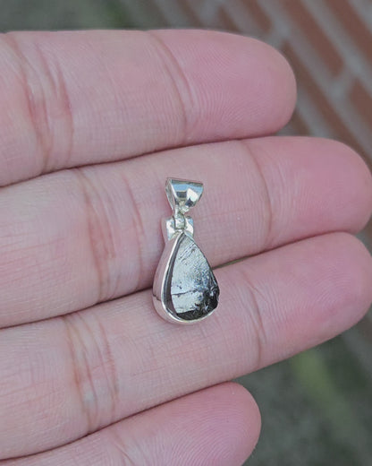 Shungite Pendant Nadezhda