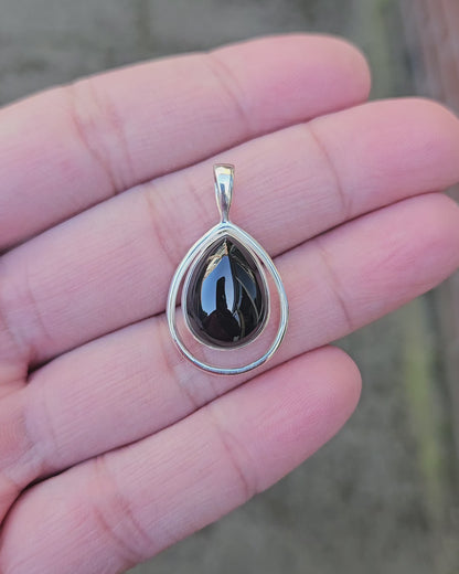 Onyx Hanger Dura