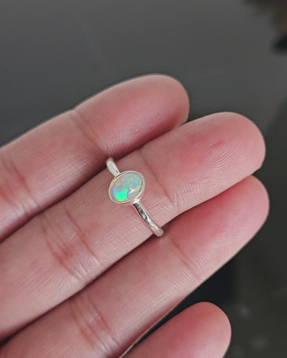 Opal Ring Lumina